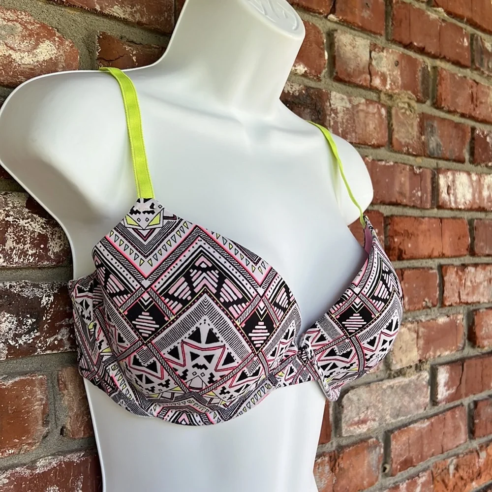 PINK  underwire bra size 36D
